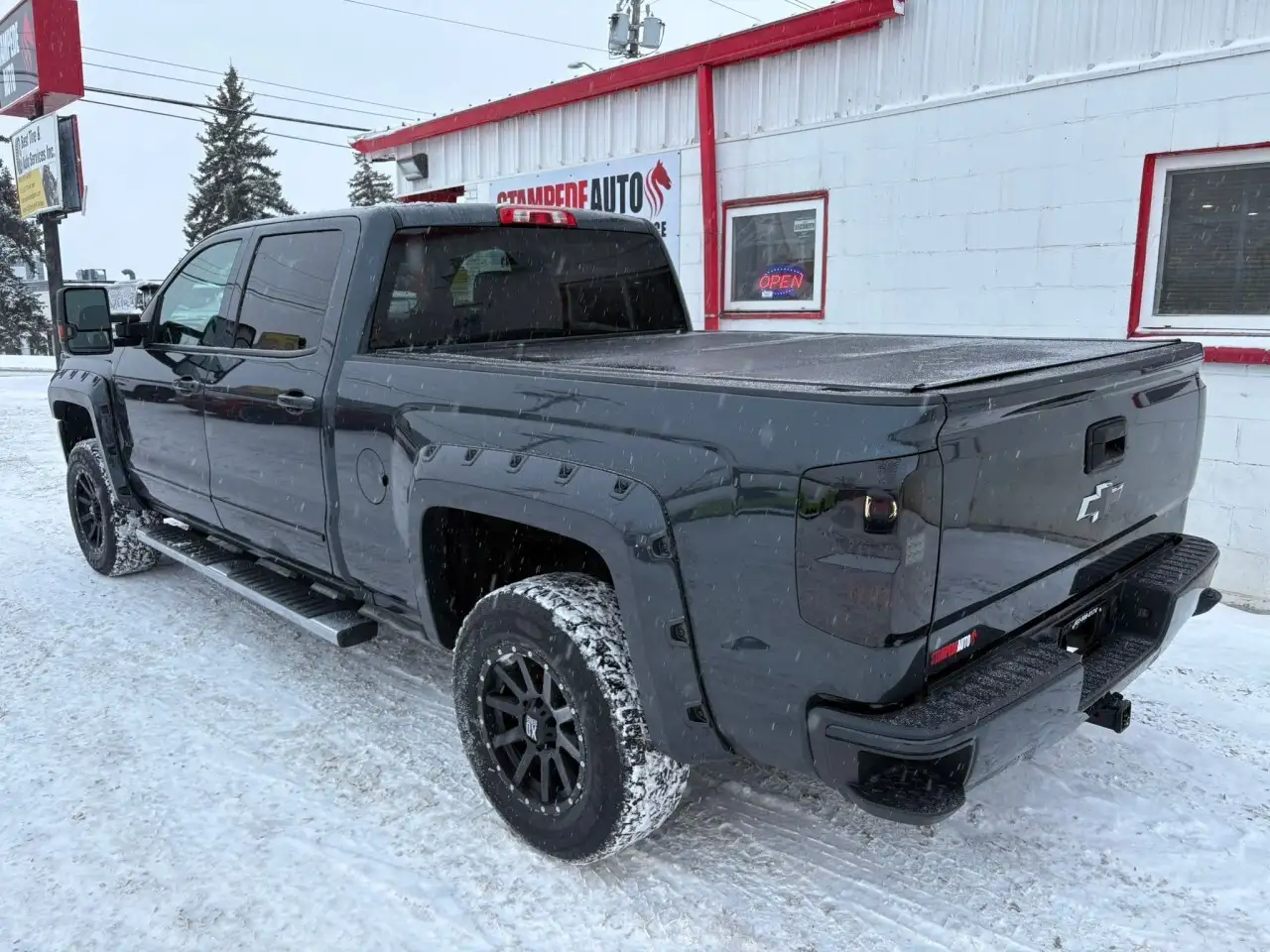 Chevrolet Silverado 1500 снимка Chevrolet Silverado 1500