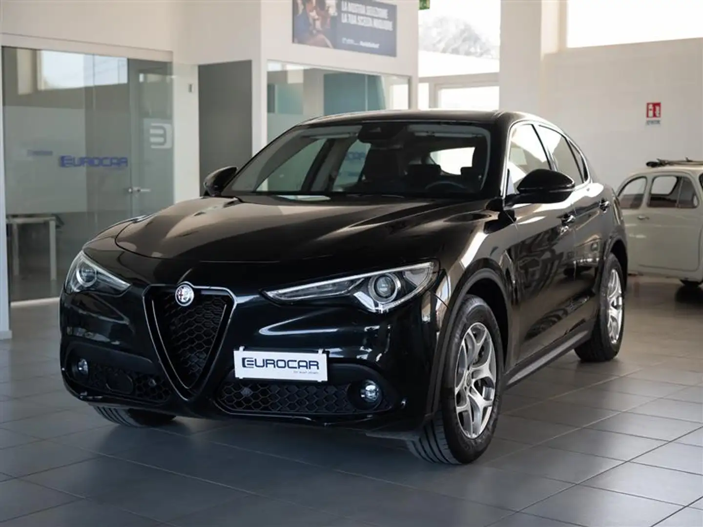 Alfa Romeo Stelvio Business Q4 2.2 tdi 190Cv 36 mesi garanzia Noir - 1