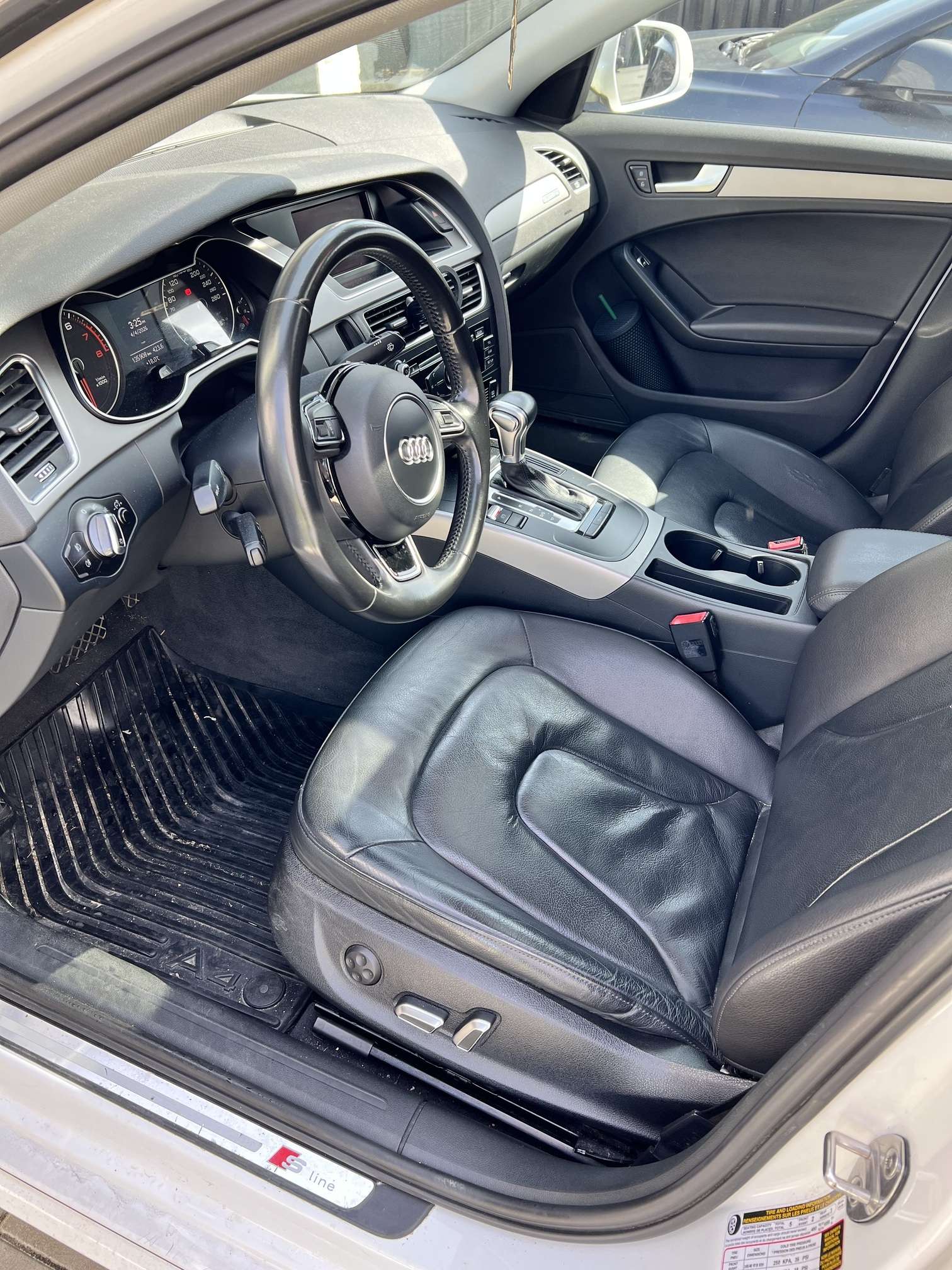 2015 Audi A4 4dr Sdn Auto Komfort plus quattro alt 5