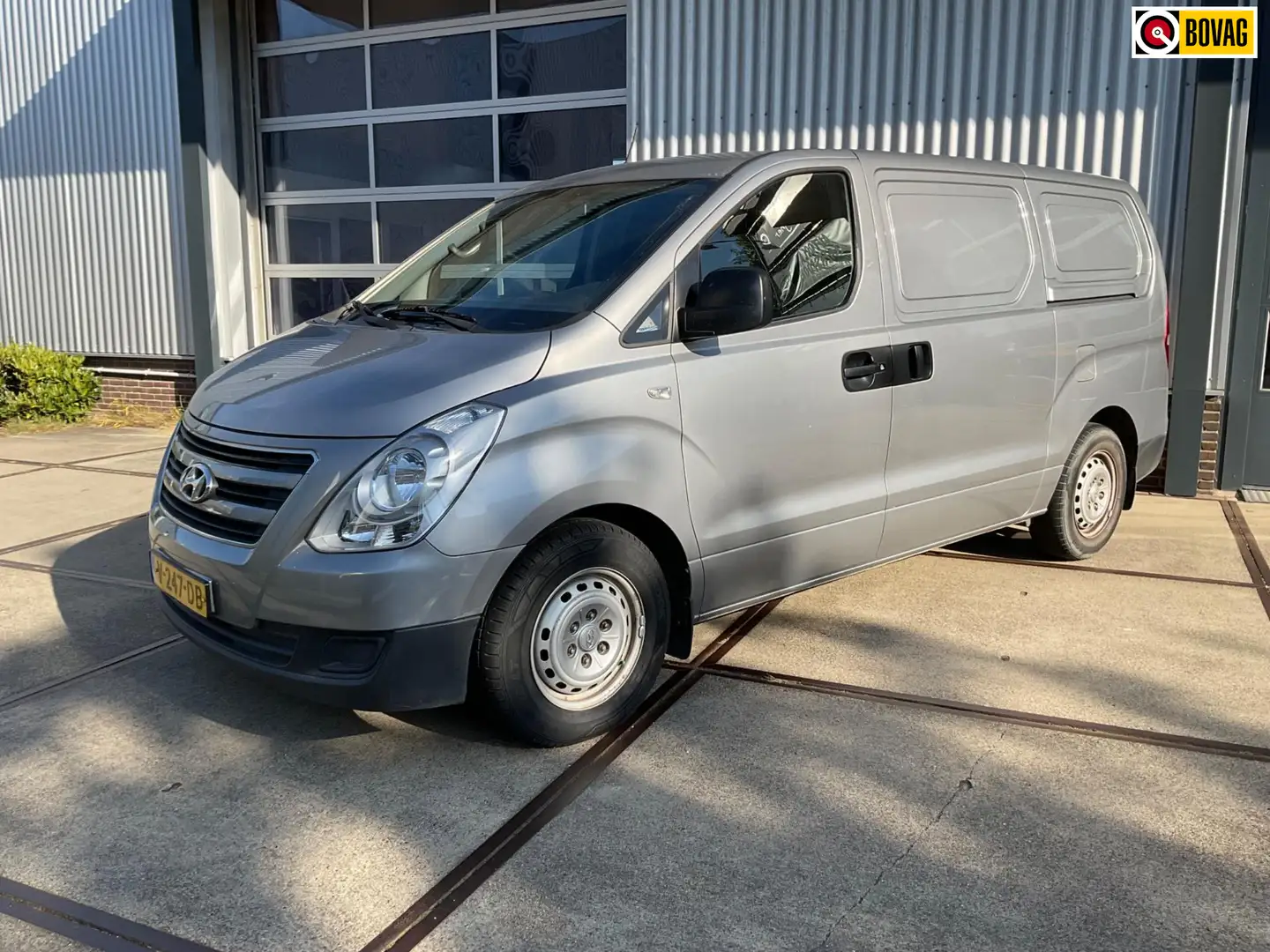 Hyundai H 300 2.5 CRDi Dynamic Airco GEEN bijkomende BTW - 1