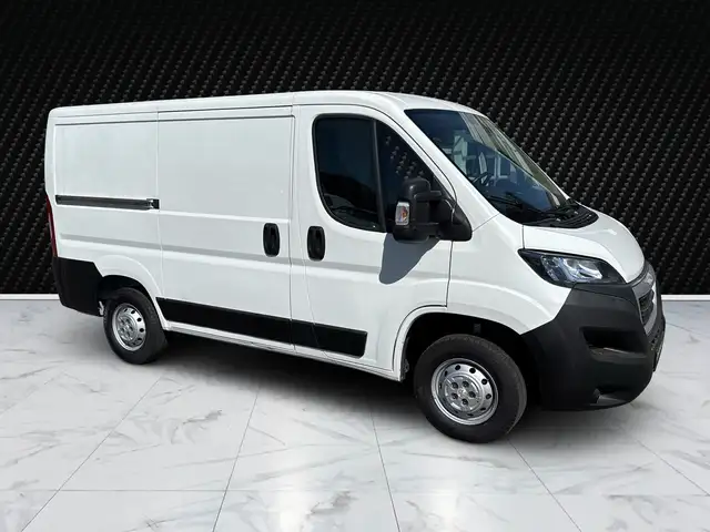 Peugeot Boxer view 7