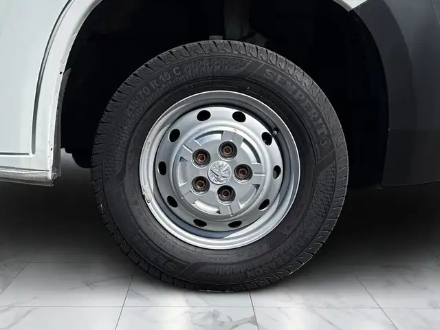 Peugeot Boxer view 9