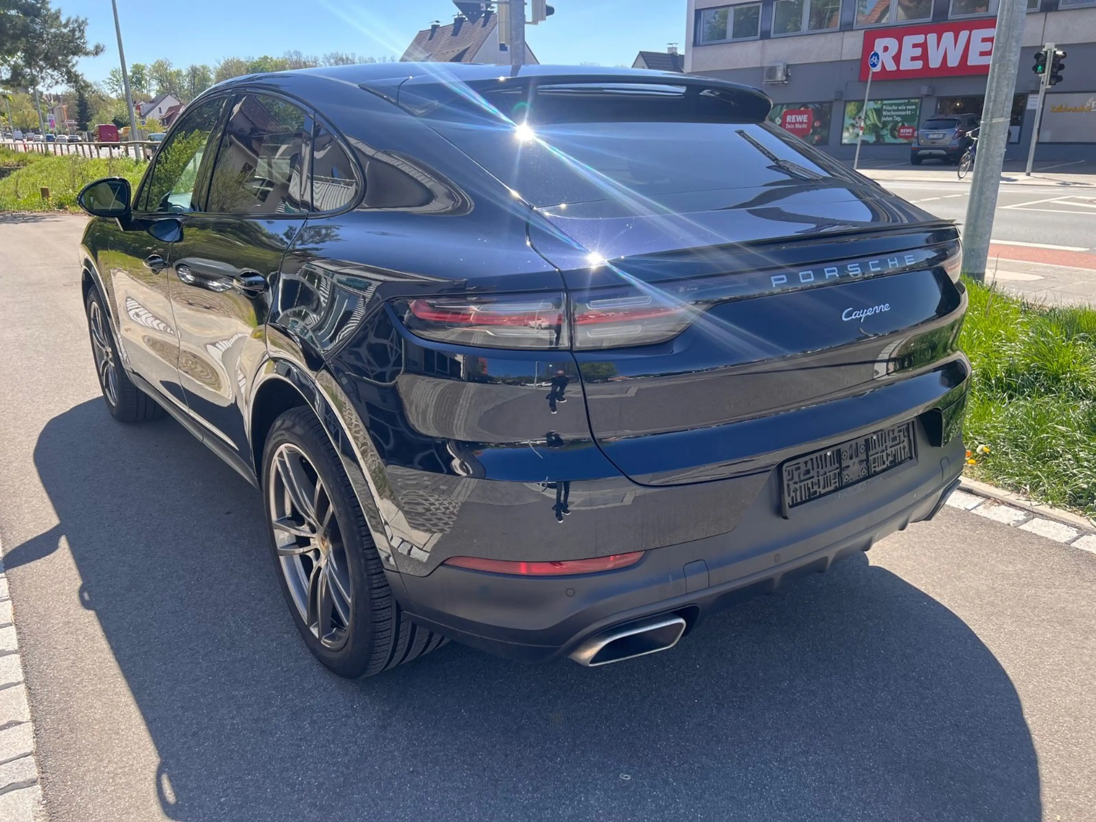 Porsche Cayenne Coupe/Chrono/Leder/SHZ/Pano/Kam/21" — photo 4