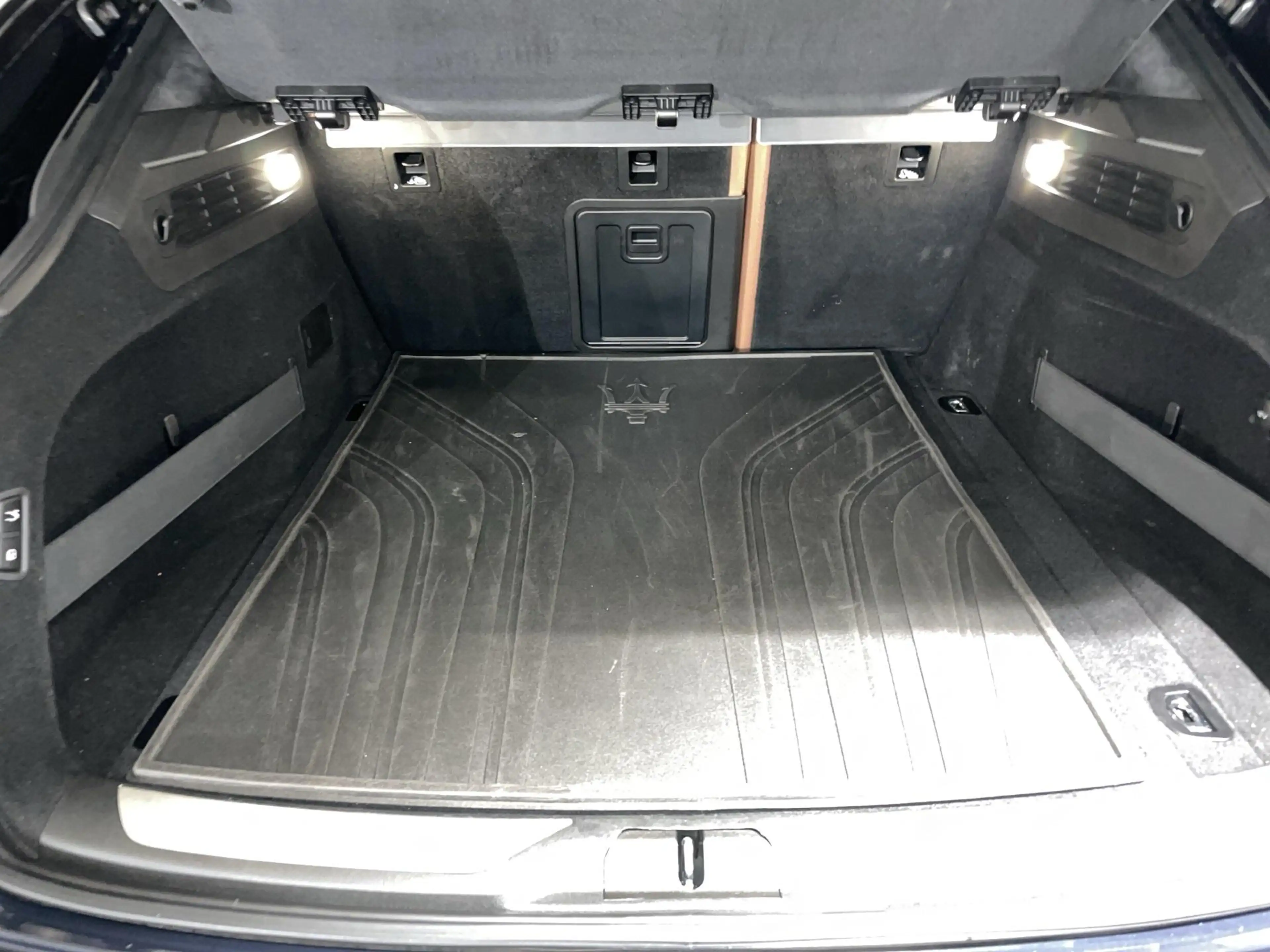 Maserati Levante Diesel 3.0 V6 202kW GRANLUSSO 4x4 Auto — photo 12