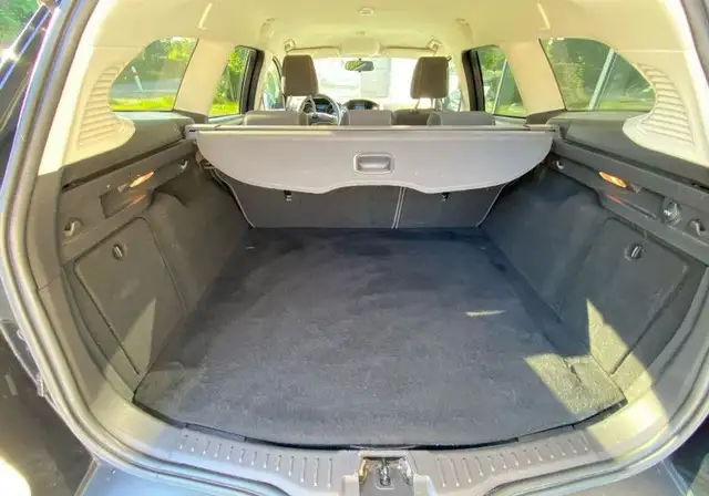 Ford Focus view 11