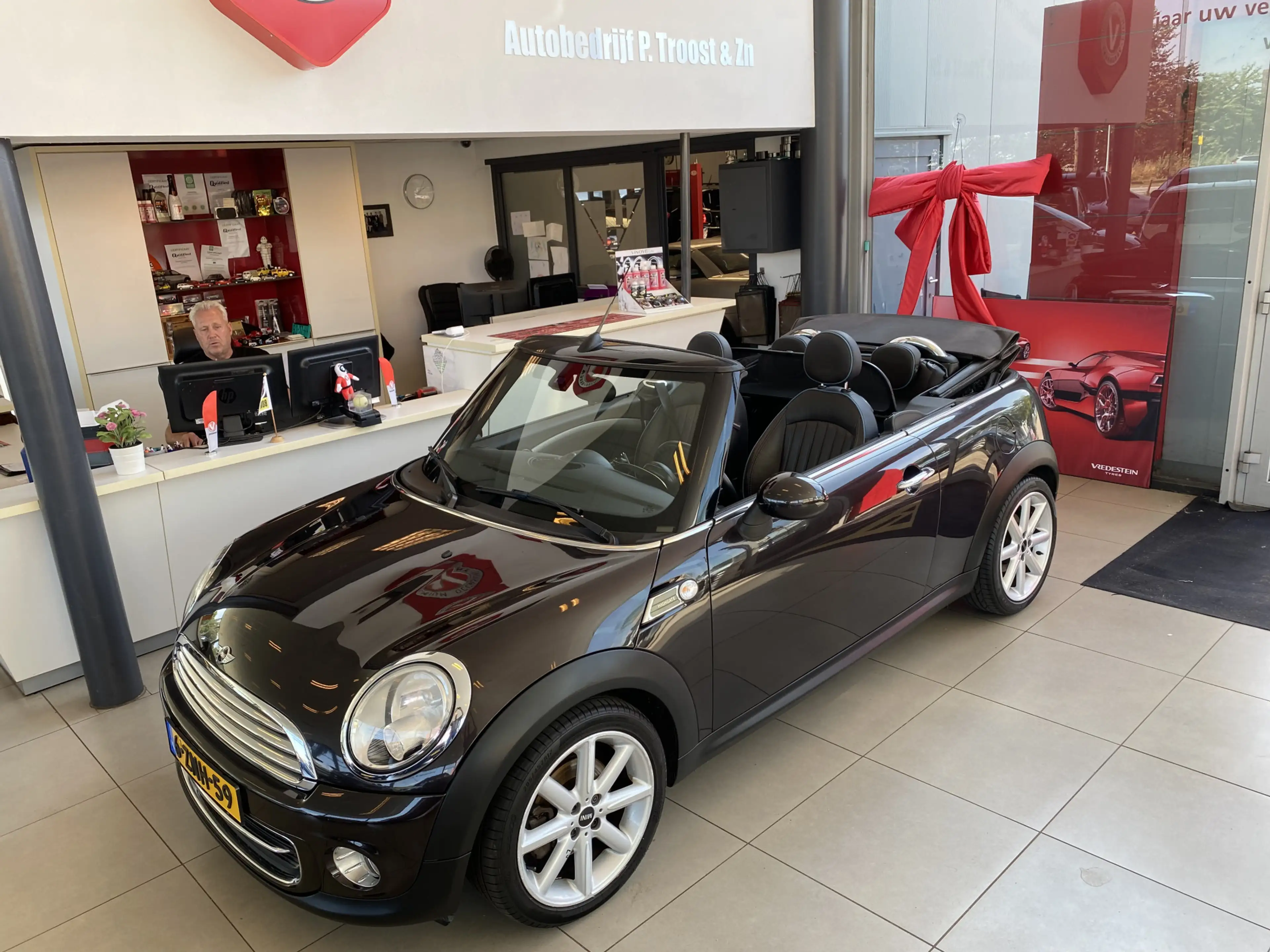 MINI Cooper Cabrio 1.6 Chili High Gate,Leder,Airco,Cruisecontrol,Spra — photo 4