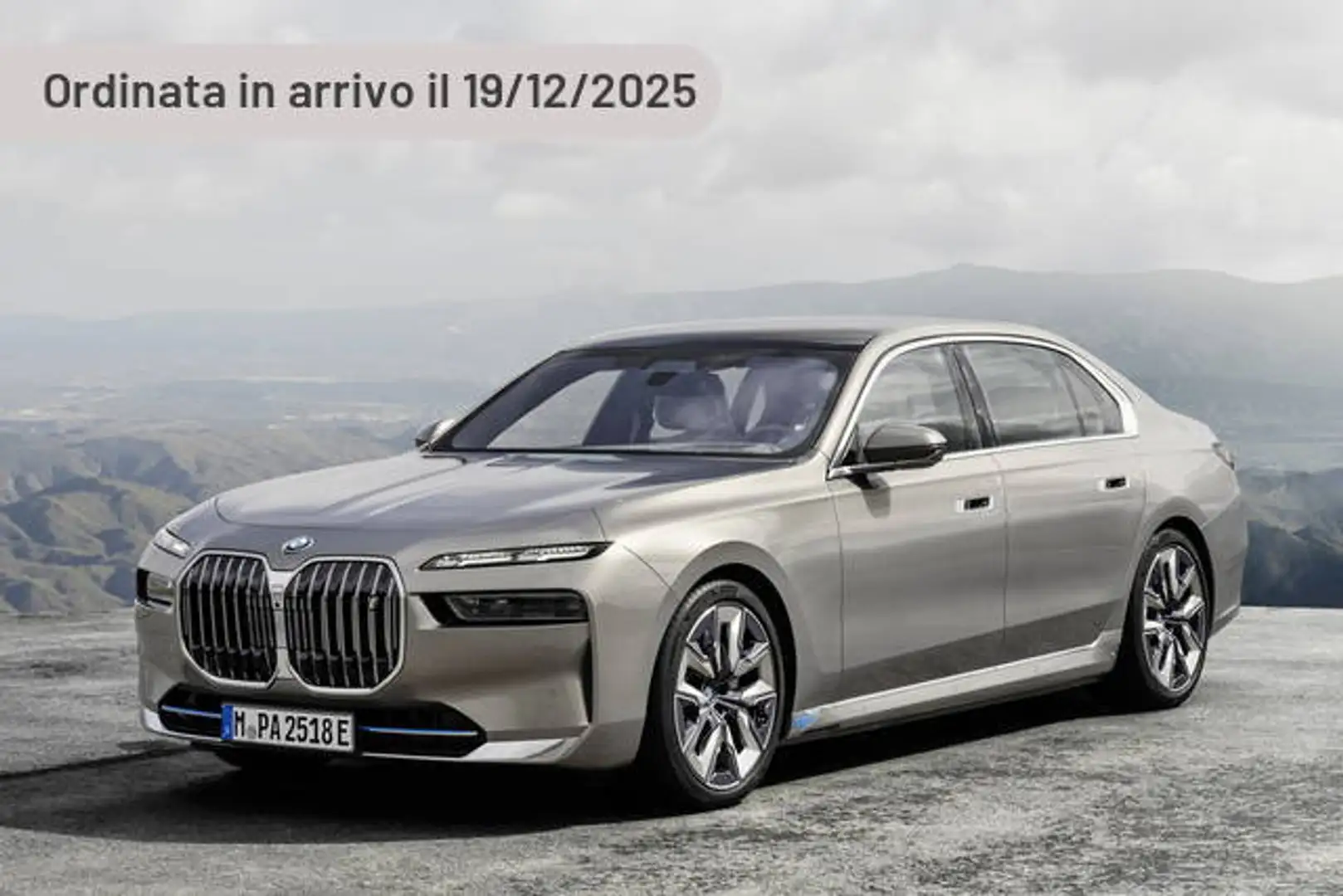 BMW i7 eDrive50 Argento - 1