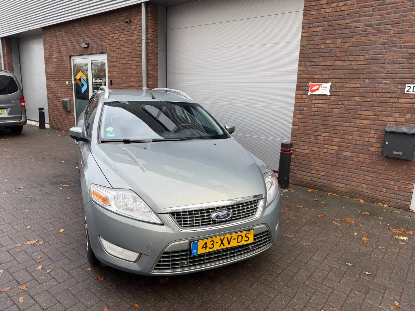 Ford Mondeo Wagon 2.3-16V Titanium|AUTOMAAT|NIEUWE APK|AIRCO Grijs - 2