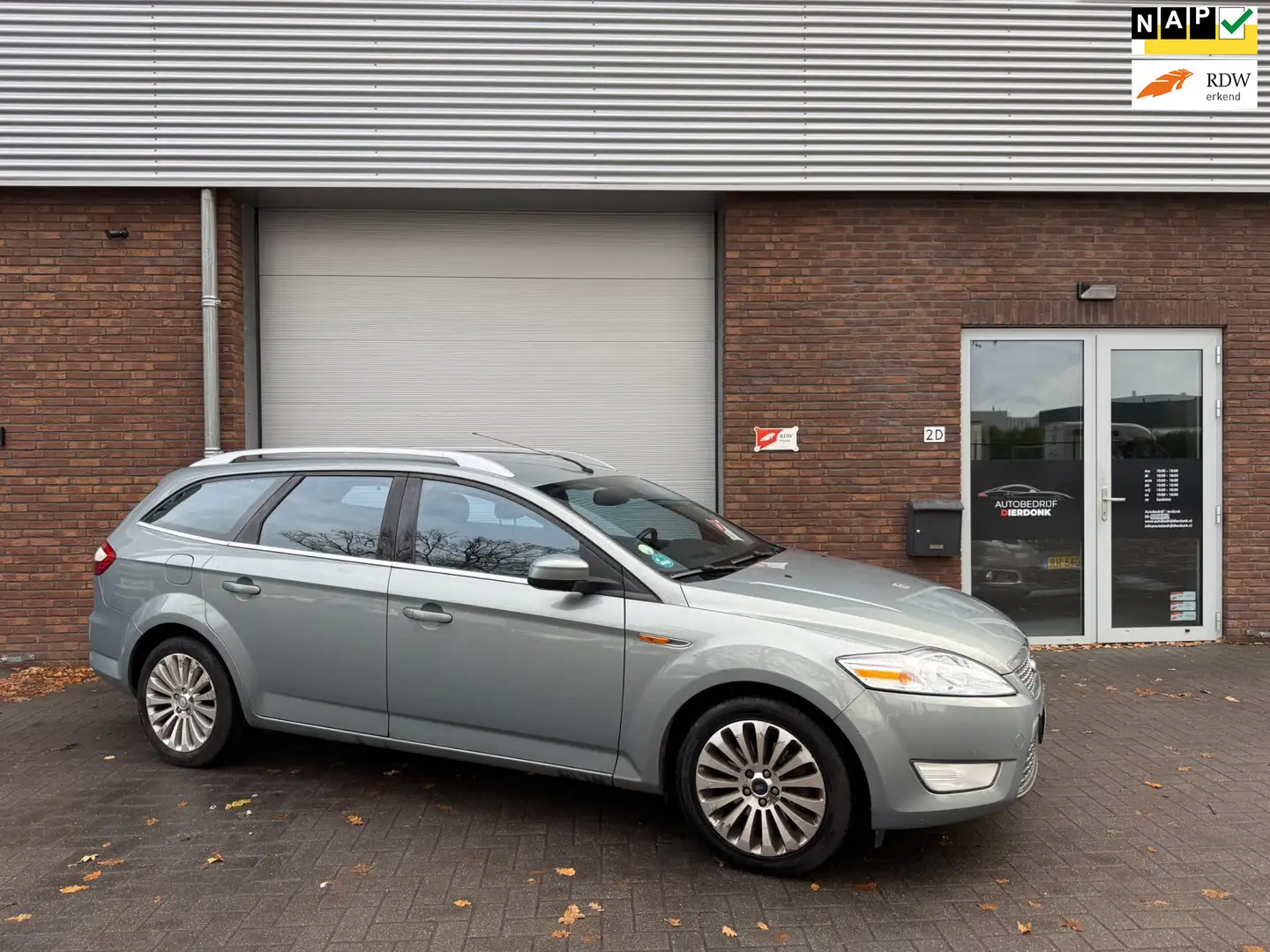 Ford Mondeo Wagon 2.3-16V Titanium|AUTOMAAT|NIEUWE APK|AIRCO Grijs - 1