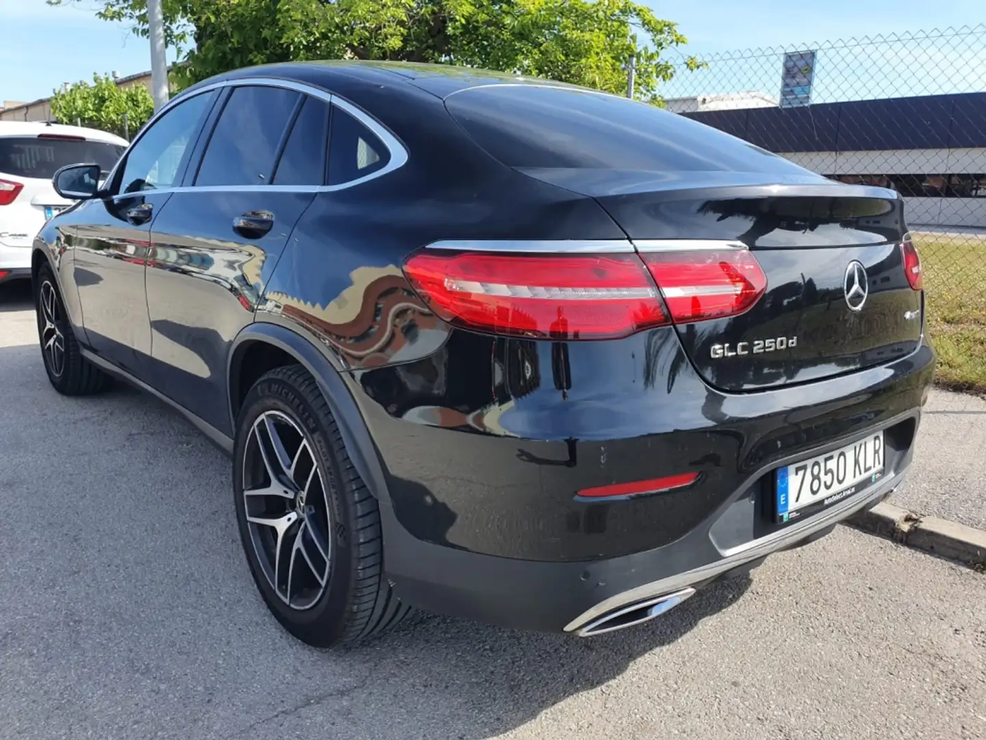Mercedes-Benz GLC 250 Coupé 250d 4Matic Aut. - 2