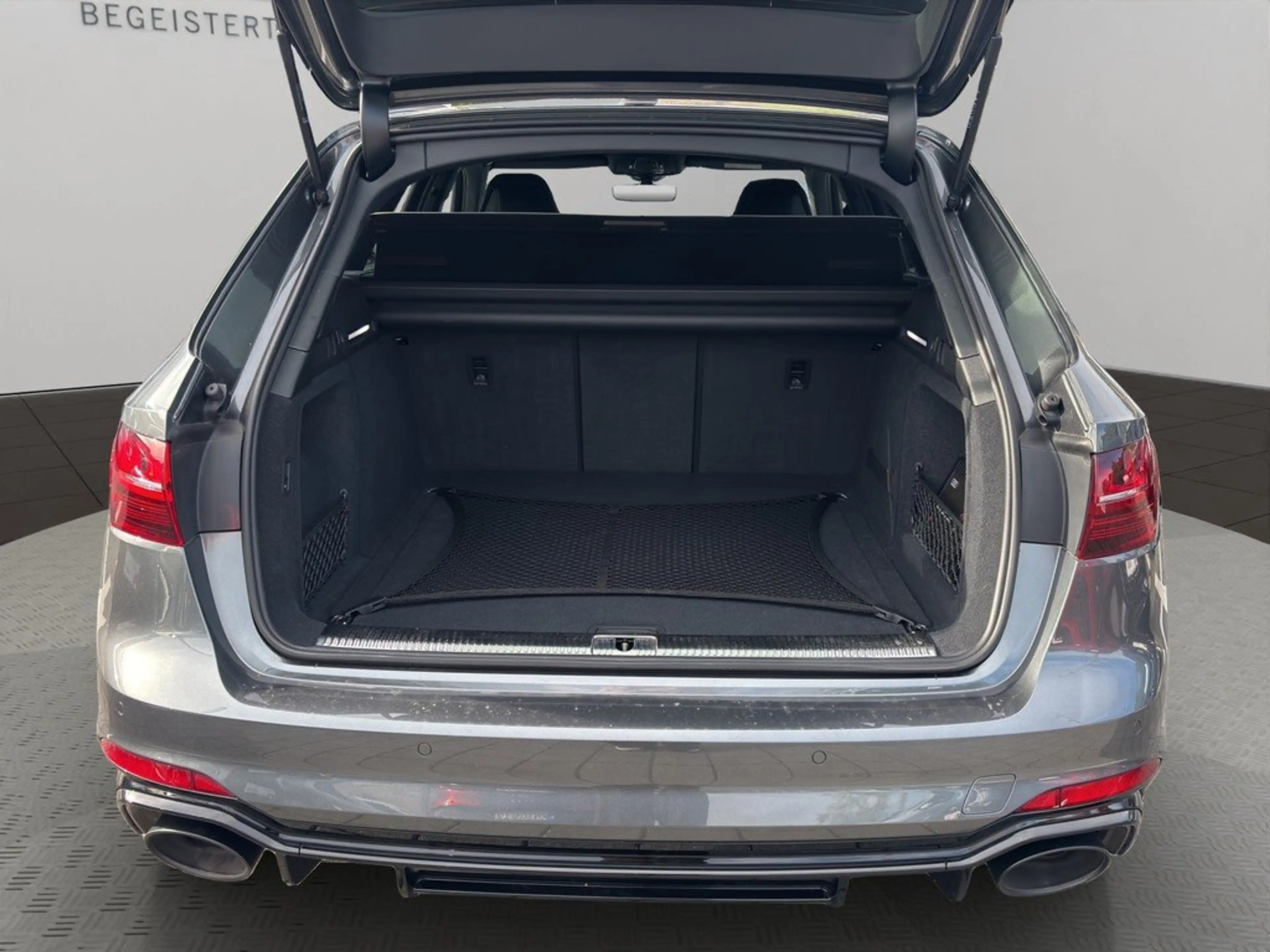 Audi RS4 RS 4 Avant 2.9 TFSI qu. Matrix B&O 360° AHK — photo 15