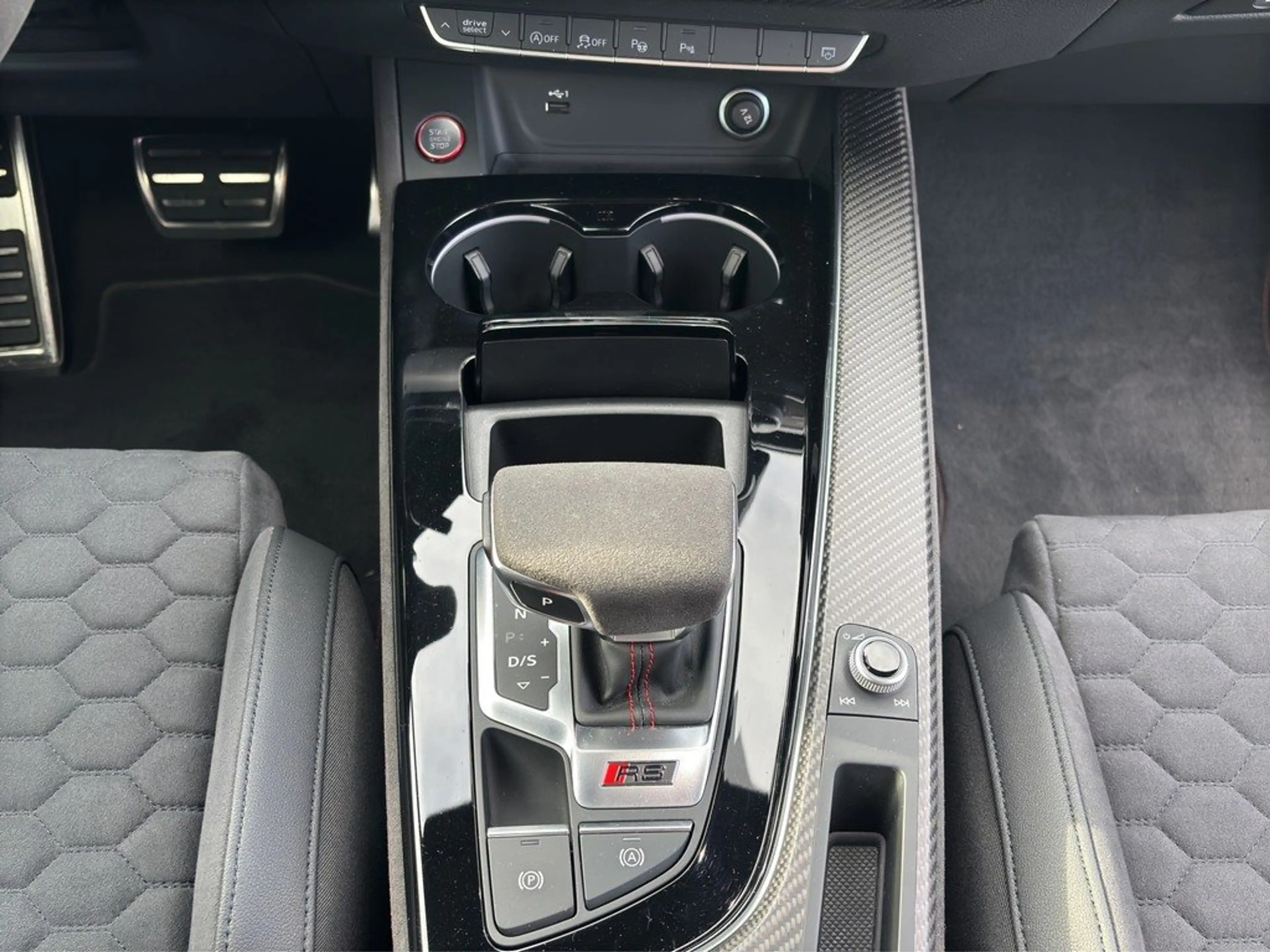 Audi RS4 RS 4 Avant 2.9 TFSI qu. Matrix B&O 360° AHK — photo 14