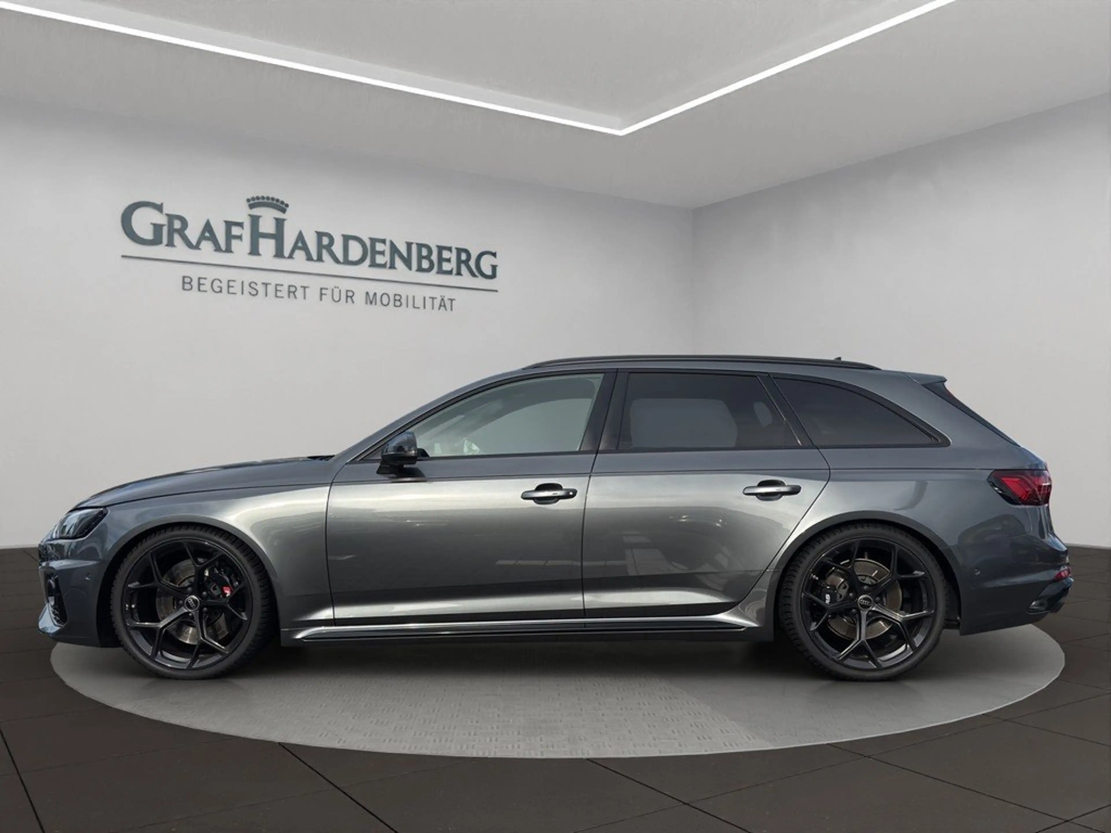 Audi RS4 RS 4 Avant 2.9 TFSI qu. Matrix B&O 360° AHK — photo 5