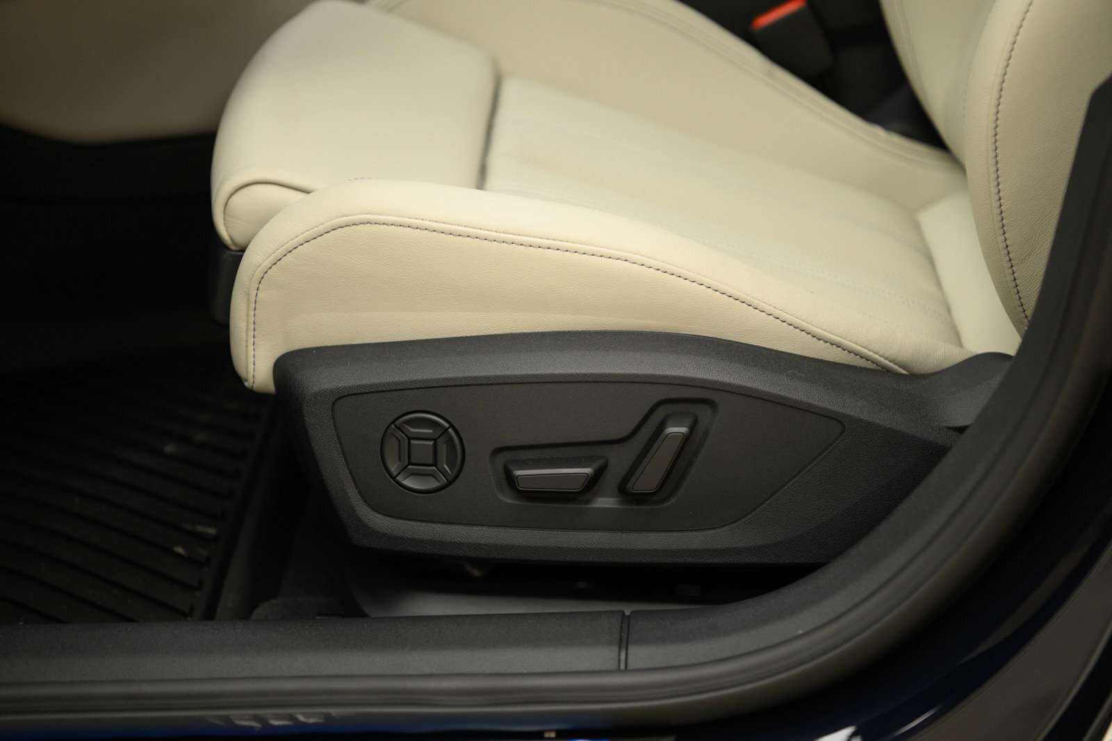 2026 Audi A6 Technik thumb 14