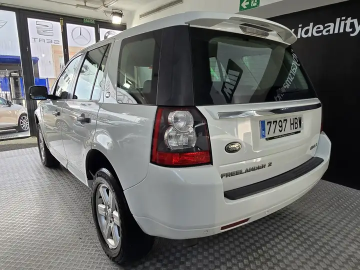 Land Rover Freelander 2011, foto 10