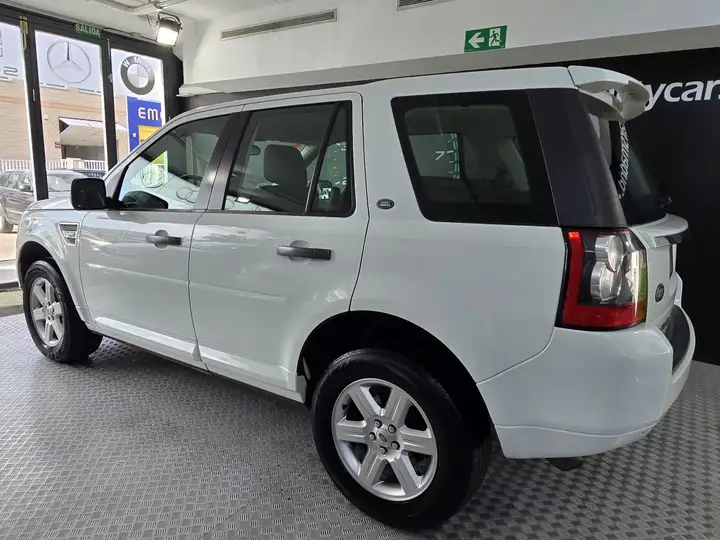 Land Rover Freelander 2011, foto 4