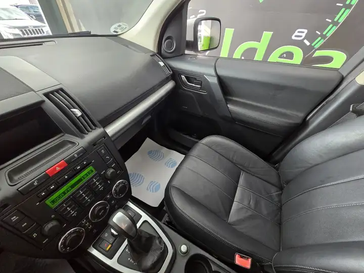 Land Rover Freelander 2011, foto 32