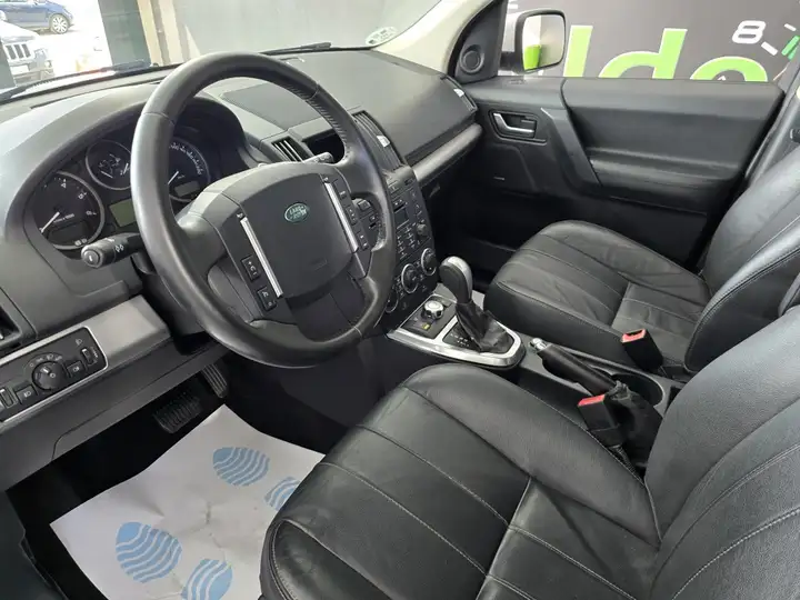 Land Rover Freelander 2011, foto 13