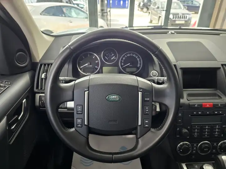 Land Rover Freelander 2011, foto 17