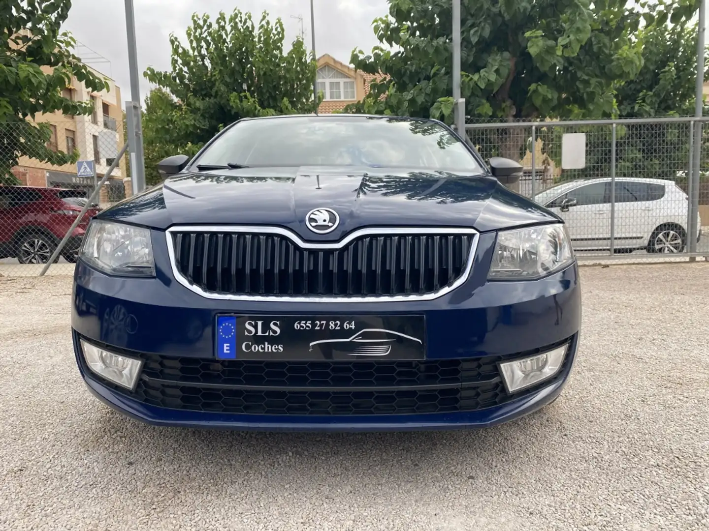 Skoda Octavia 1.2 TSI Active 110 Azul - 1