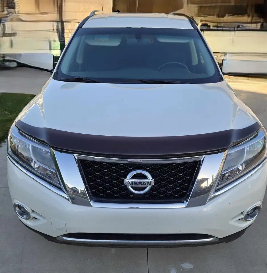 Nissan Pathfinder снимка Nissan Pathfinder