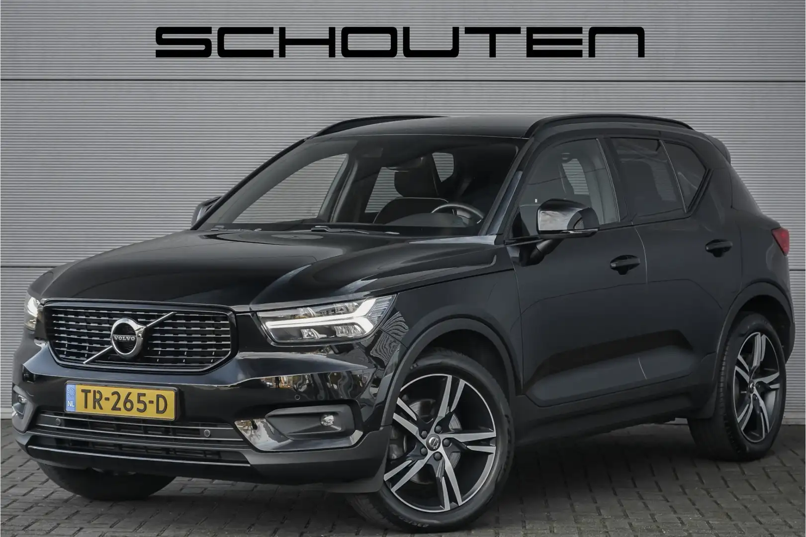 Volvo XC40 2.0 T4 R-Design Trekhaak Camera 19" Noir - 1
