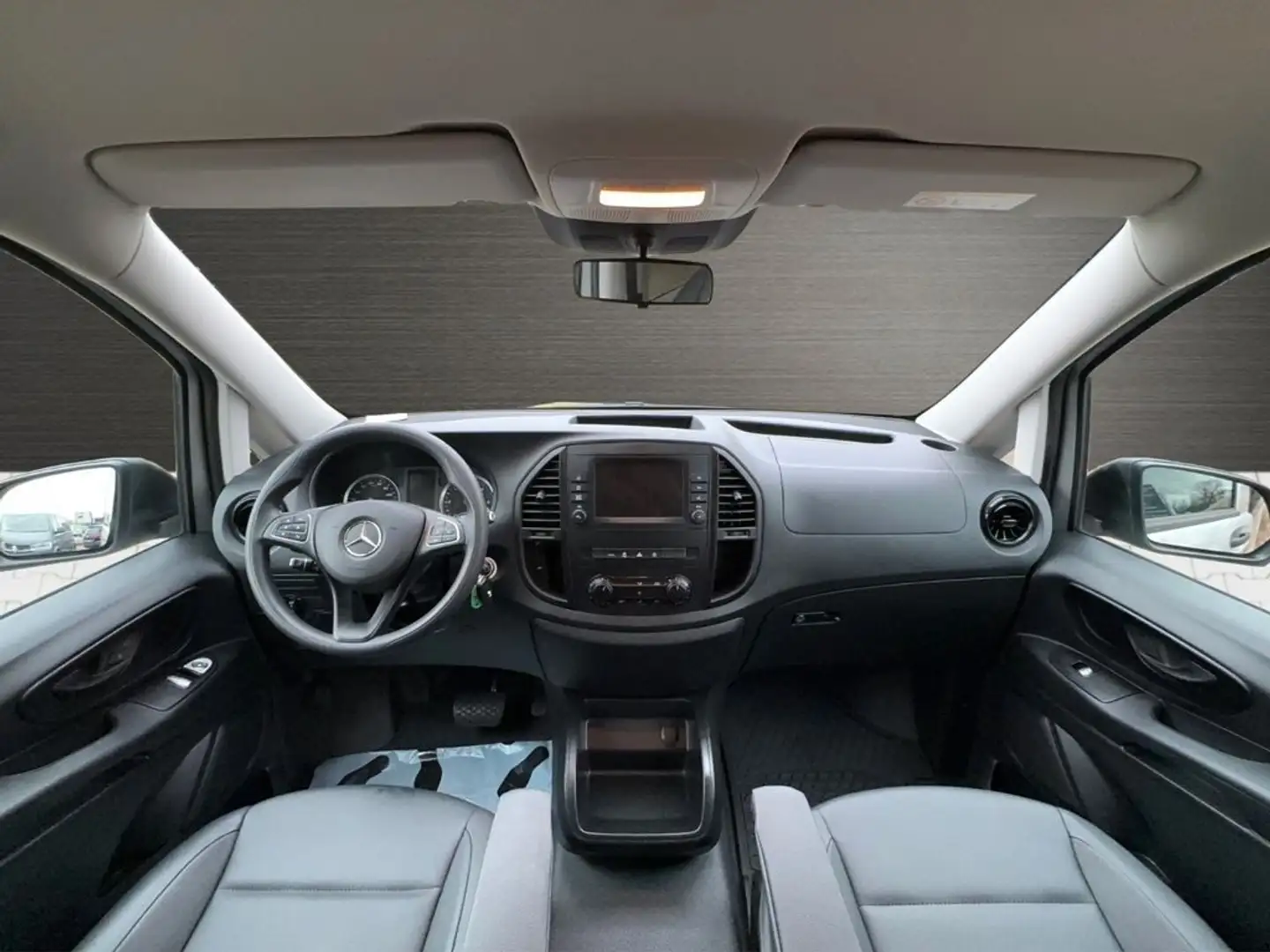 Mercedes-Benz Vito 2.0 119 CDI 4x4 PL Tourer Long Argento - 1