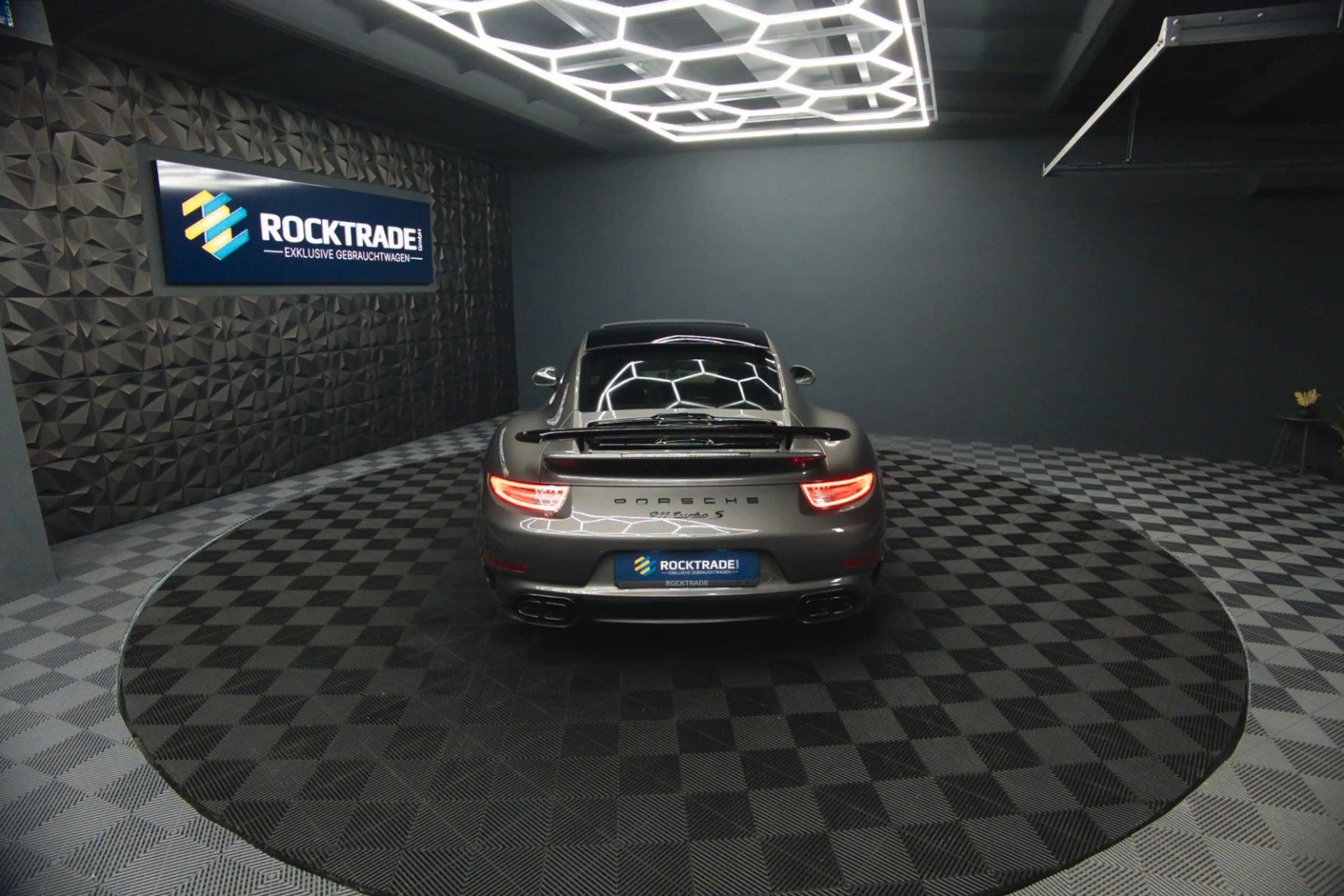 Porsche 991 911 Turbo S Coupe Chrono+ | Ceramic | Carbon — photo 13