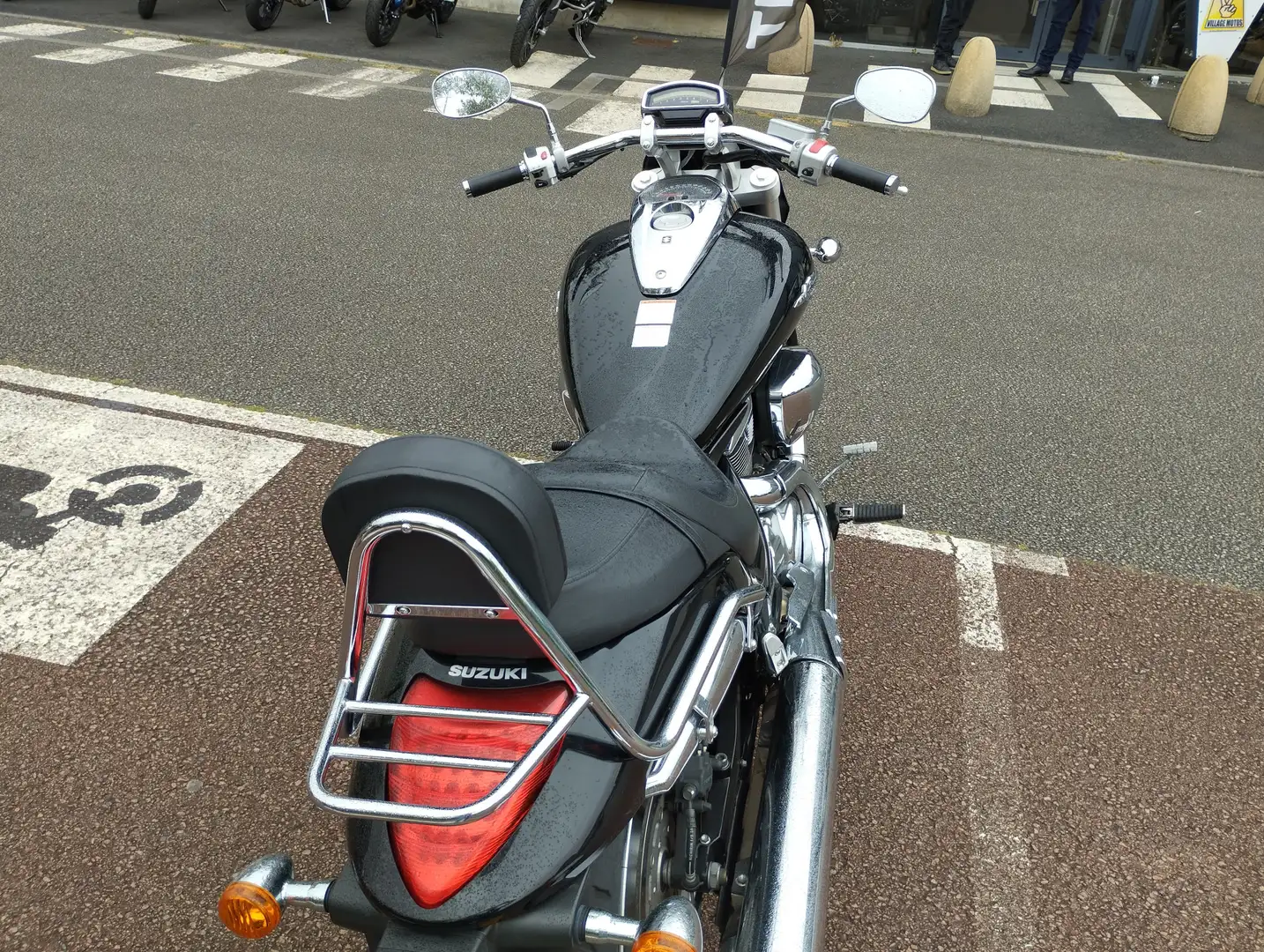 Suzuki VZR 1800 Negro - 2