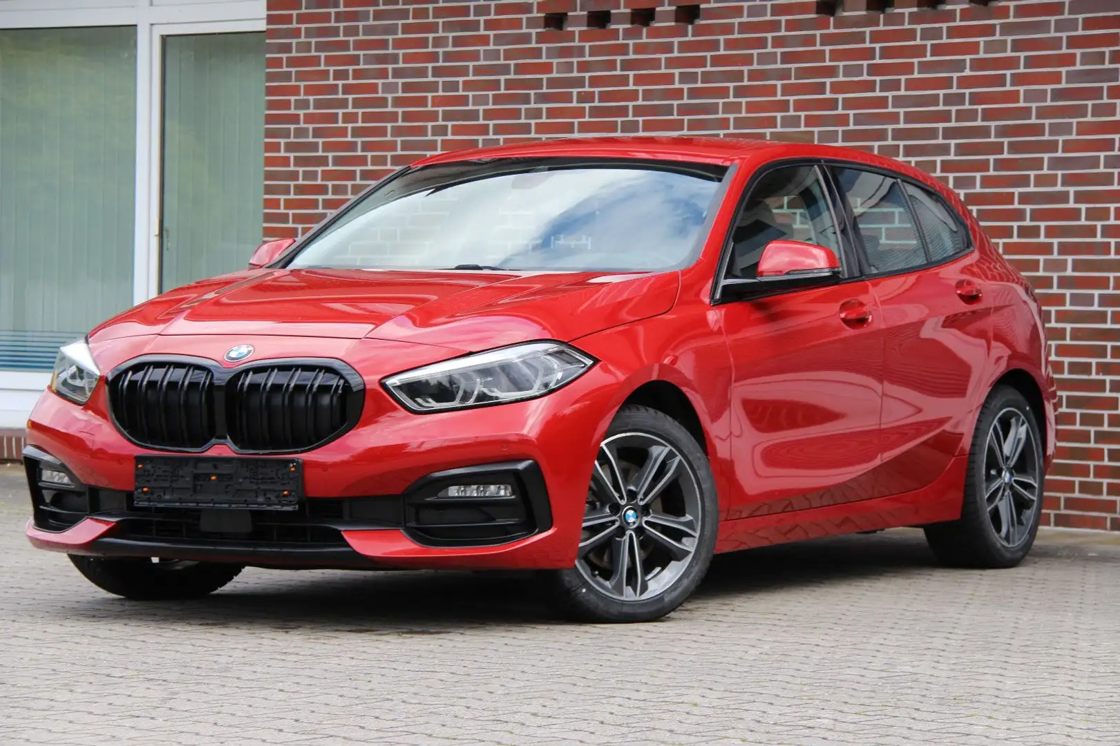 BMW 116 d*SPORT LINE*LEDER*SHADOW LINE*LIVE COCKPIT* Rot - 1