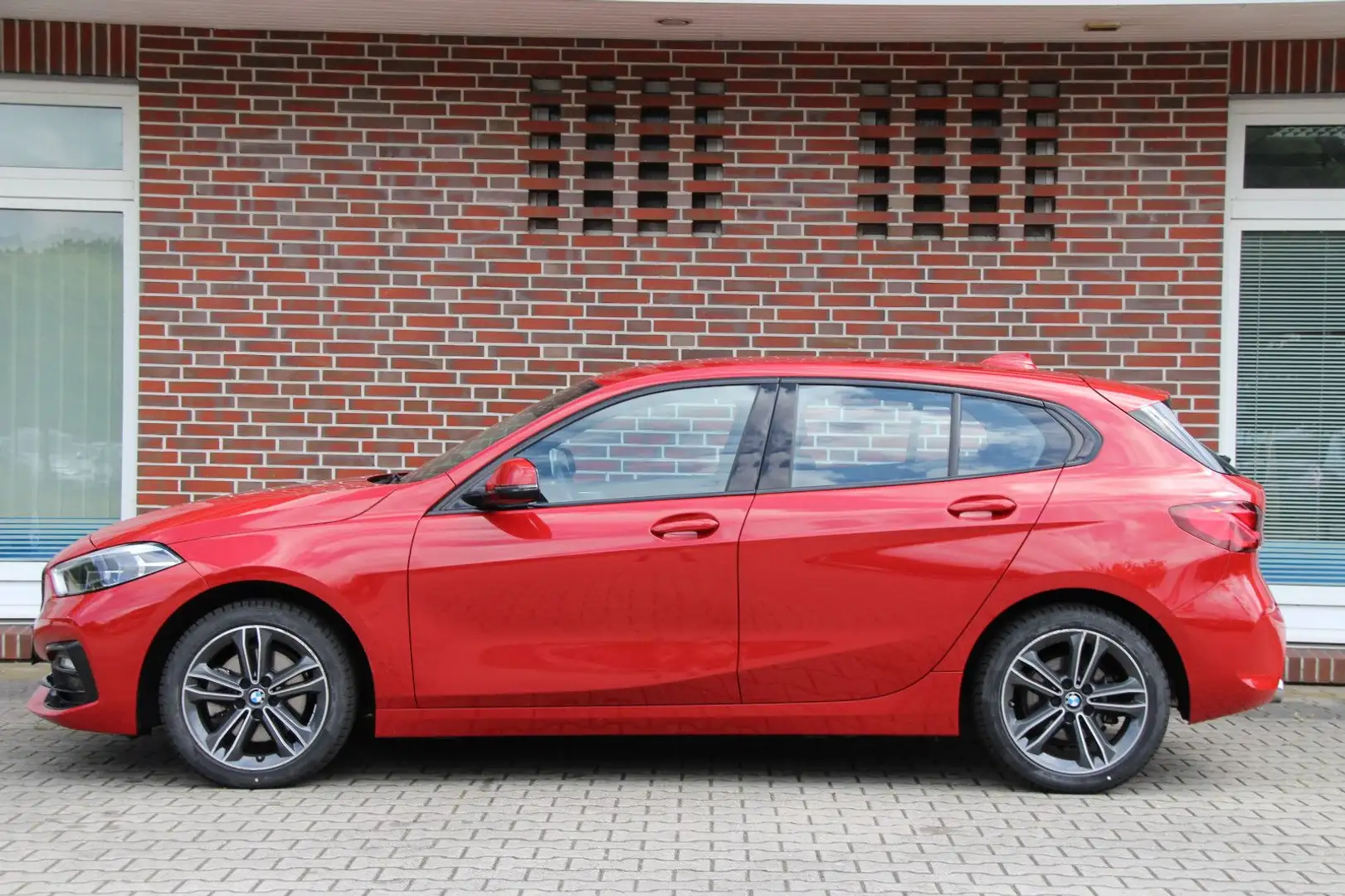 BMW 116 d*SPORT LINE*LEDER*SHADOW LINE*LIVE COCKPIT* Rot - 2