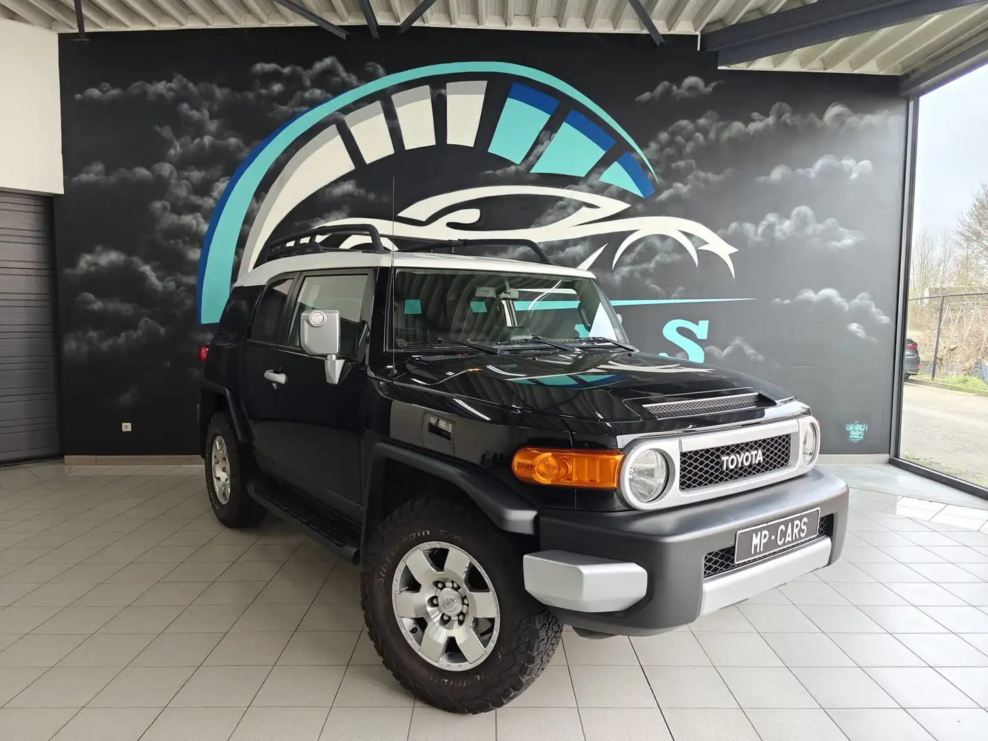 Toyota FJ Cruiser Černá - 1