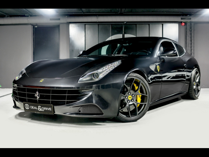 Ferrari FF 6.2 V12 4RM°NOVITEC°GRIGIO GRANITO°PANO°KAM