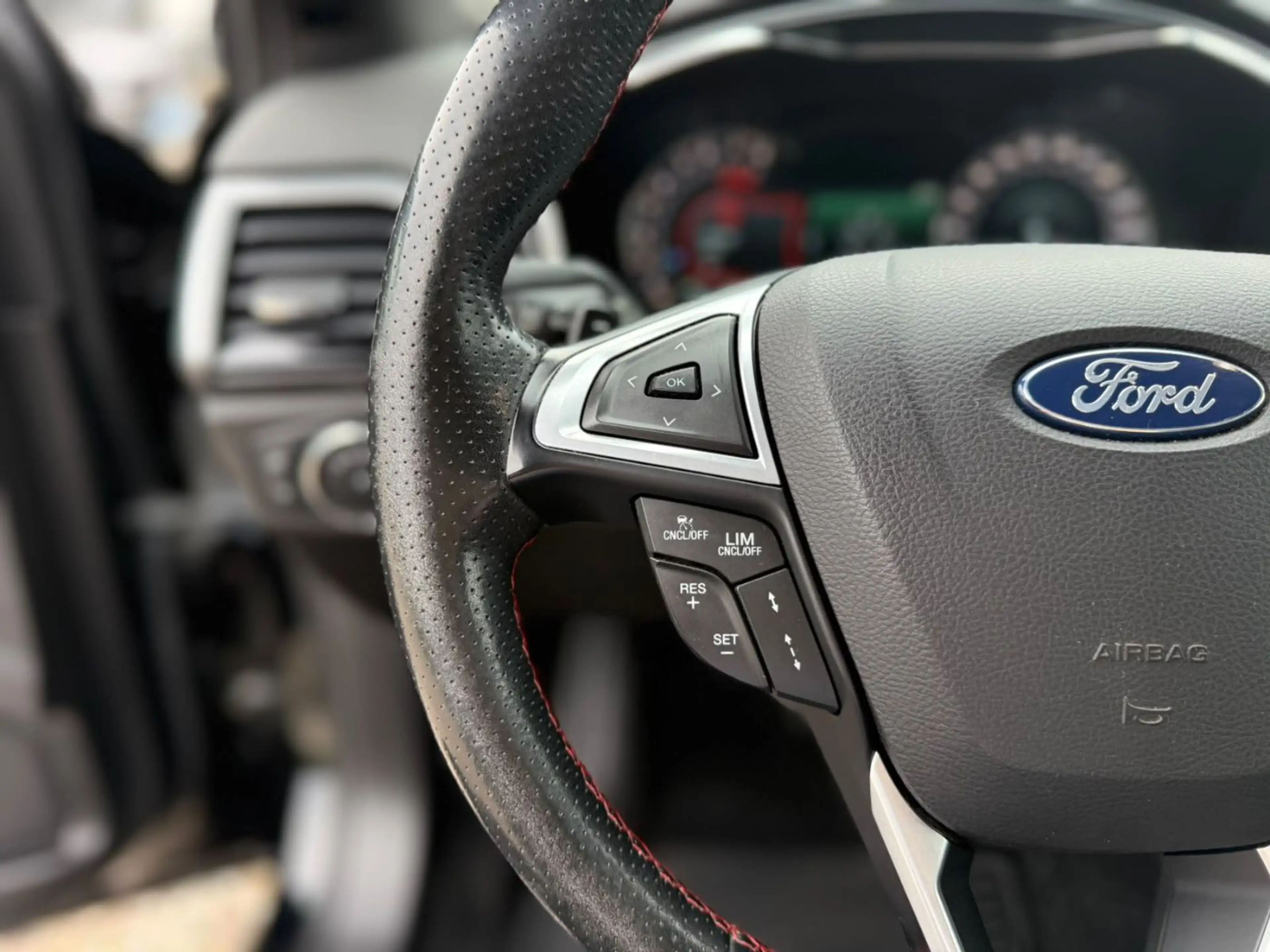 Ford Mondeo ST-Line ACC LED AHK Navi PDC Pano SHZ Spur — photo 14