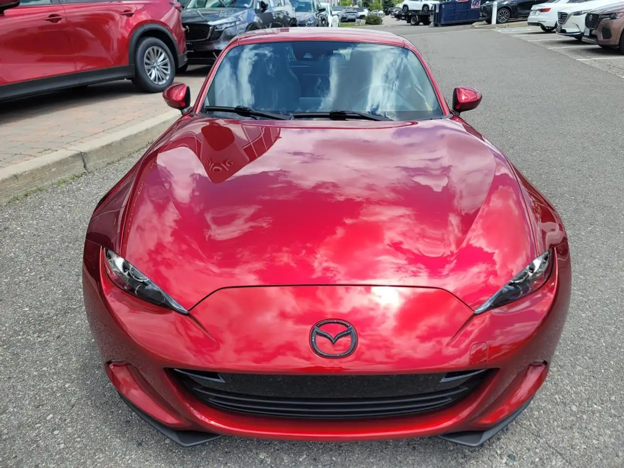 Mazda MX-5 Miata снимка Mazda MX-5 Miata
