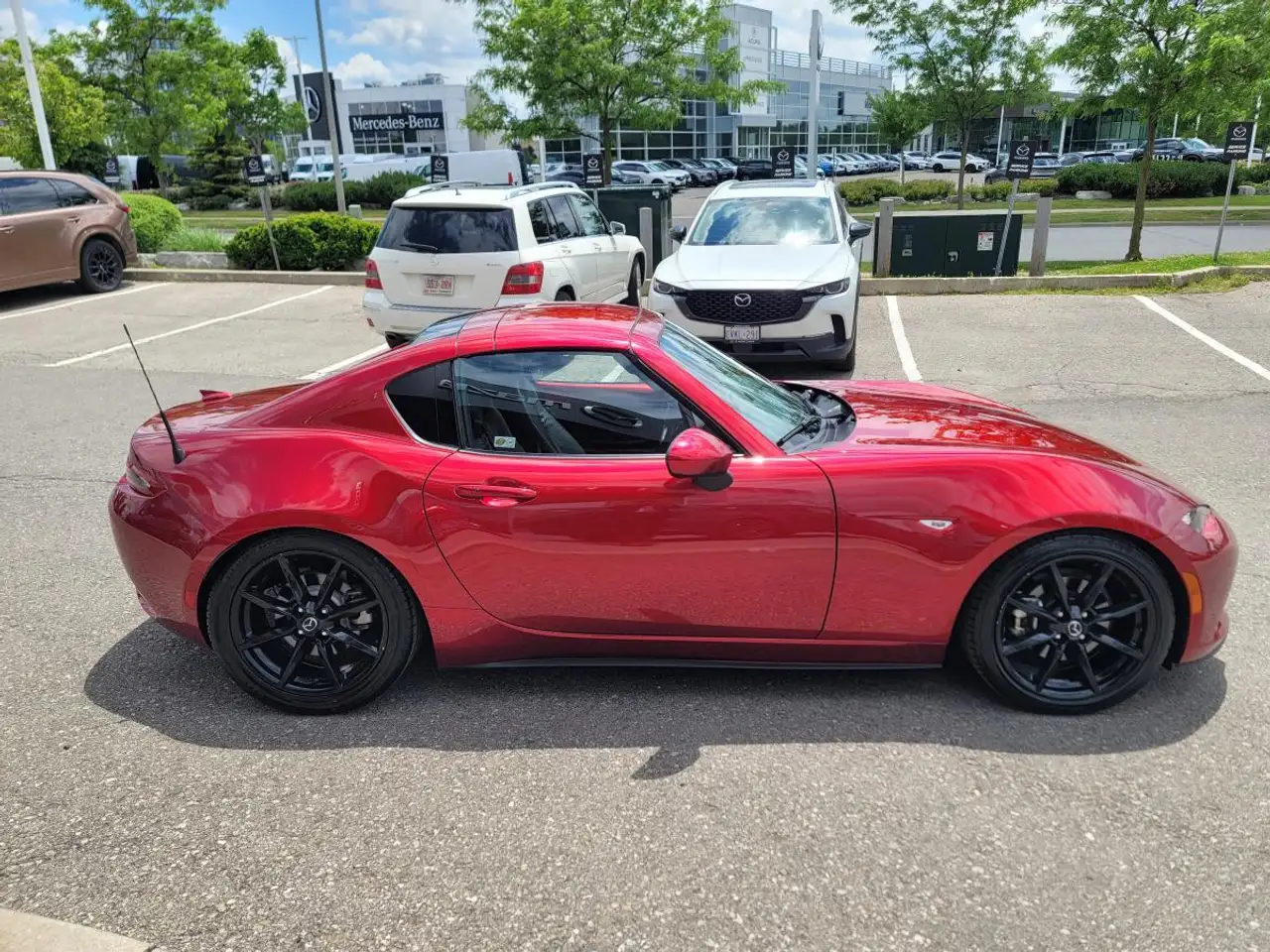 Mazda MX-5 Miata снимка Mazda MX-5 Miata