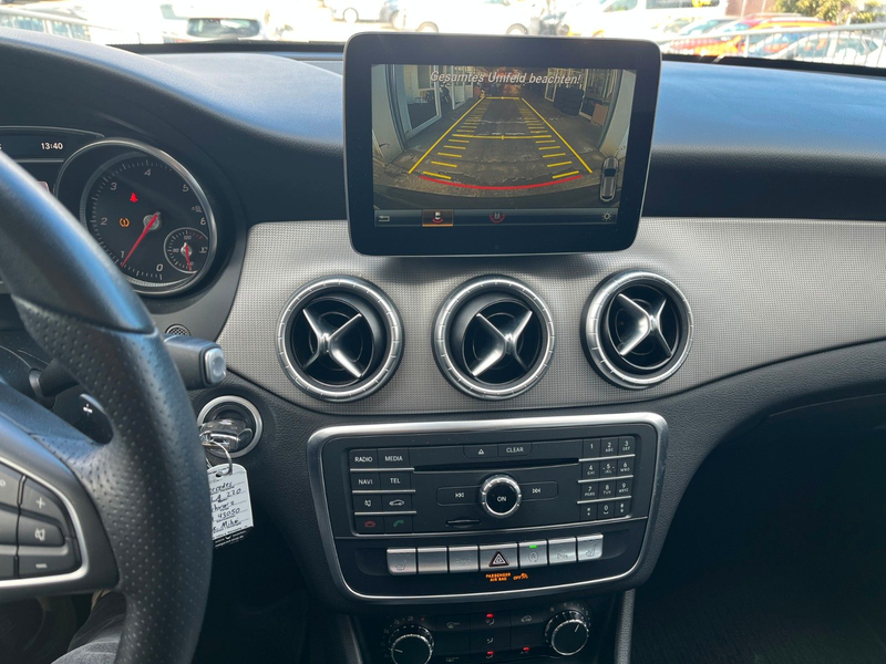 Mercedes-Benz CLA 220 Shooting Brake — photo 14