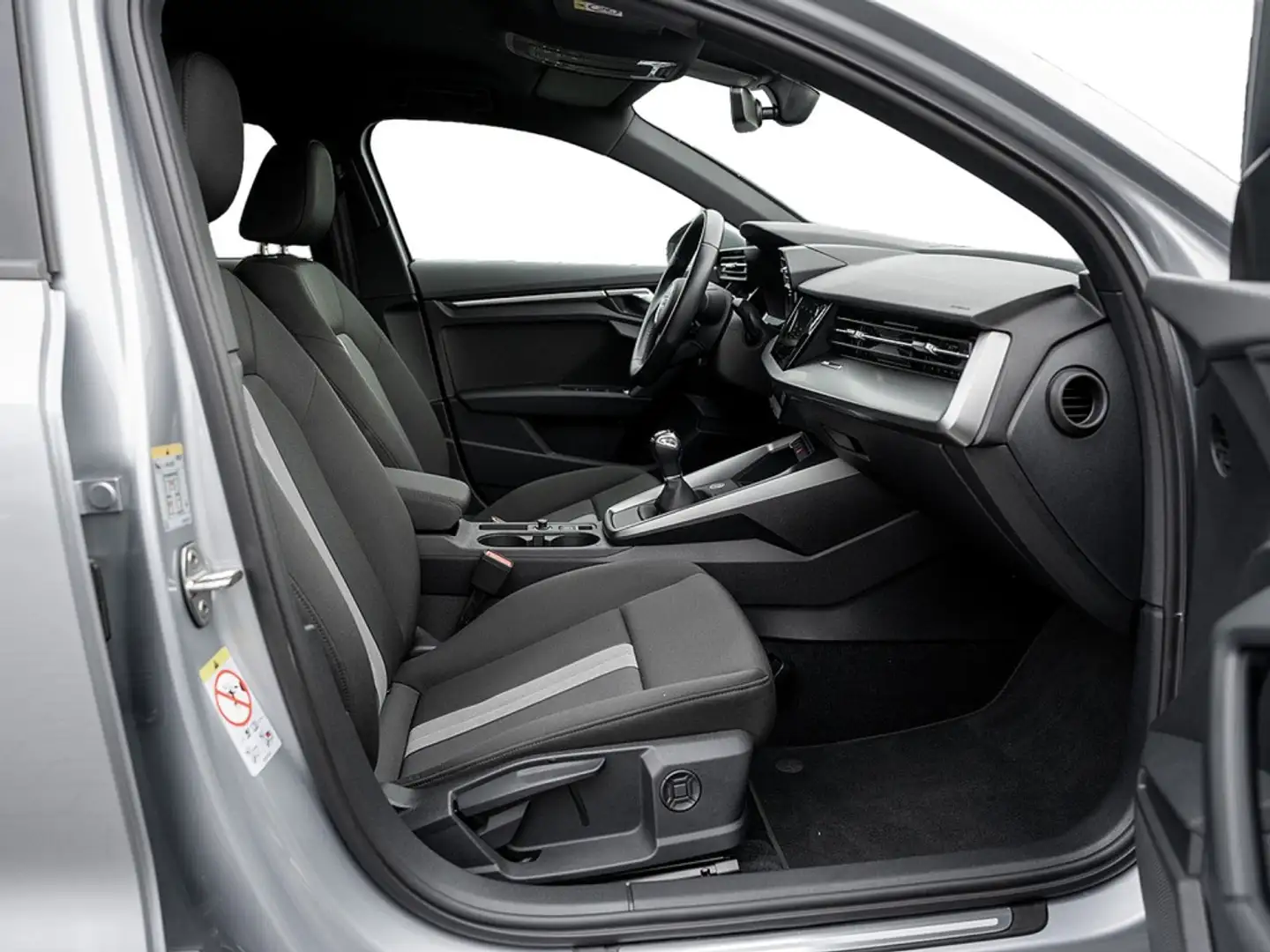 Audi A3 Sportback 30 TFSI advanced AHK KAM LED ALU Silber - 2