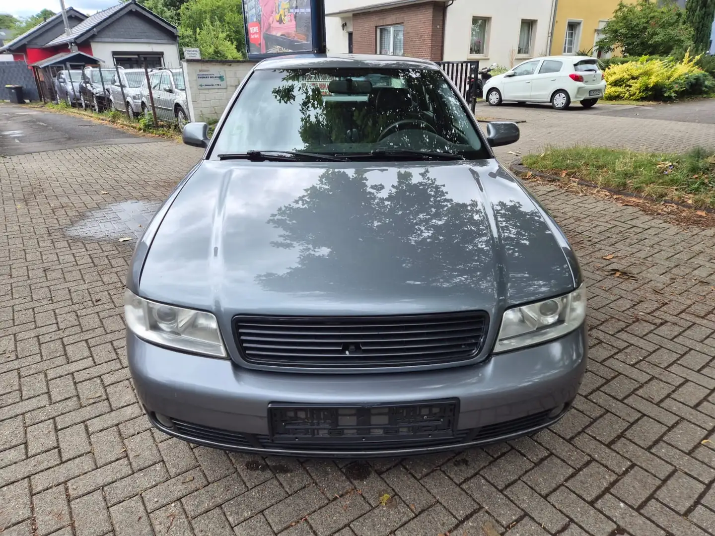 Audi A4 1.8 T Klimaautomatik/Tüv Neu Gri - 1