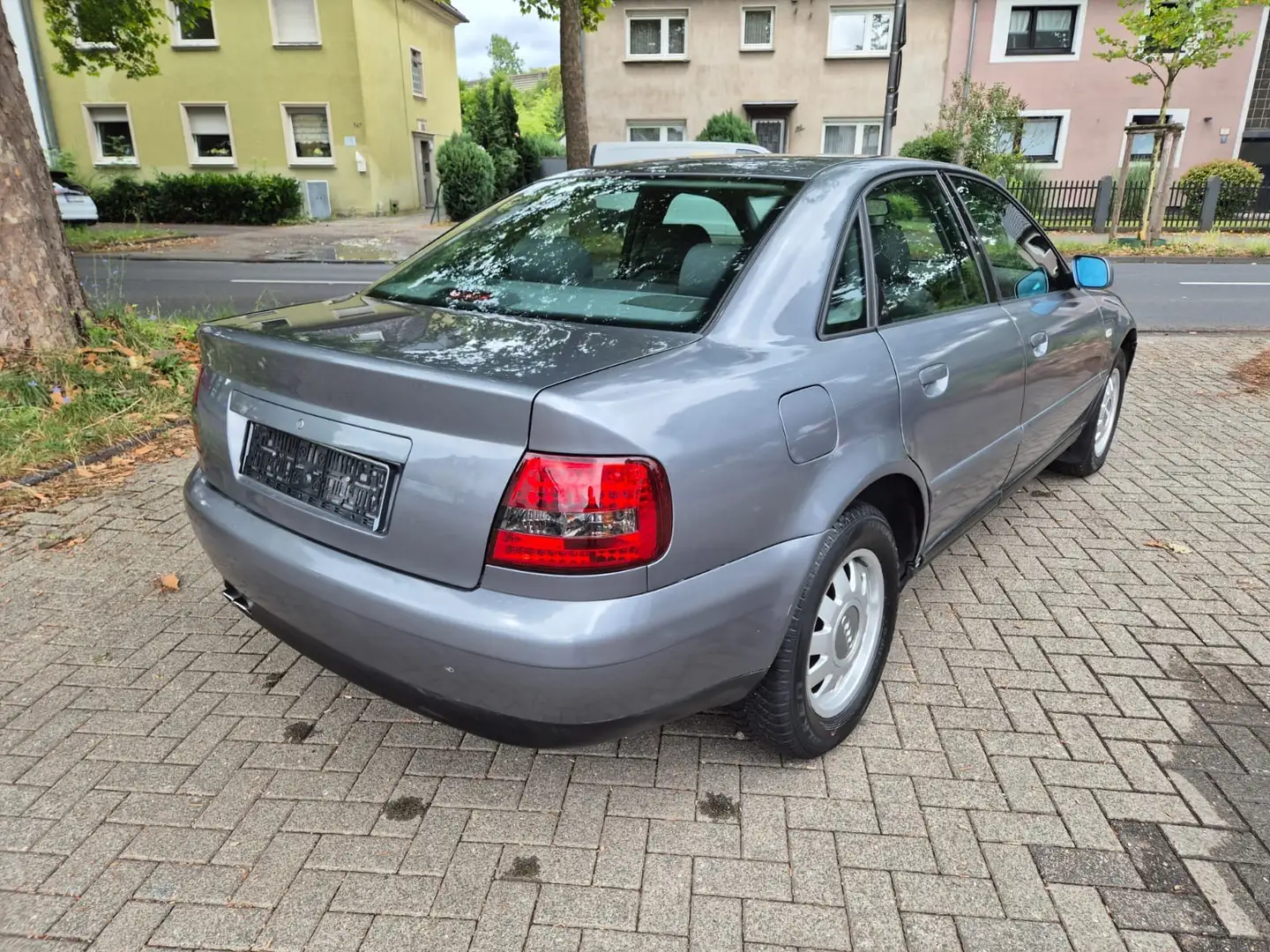 Audi A4 1.8 T Klimaautomatik/Tüv Neu Szary - 2