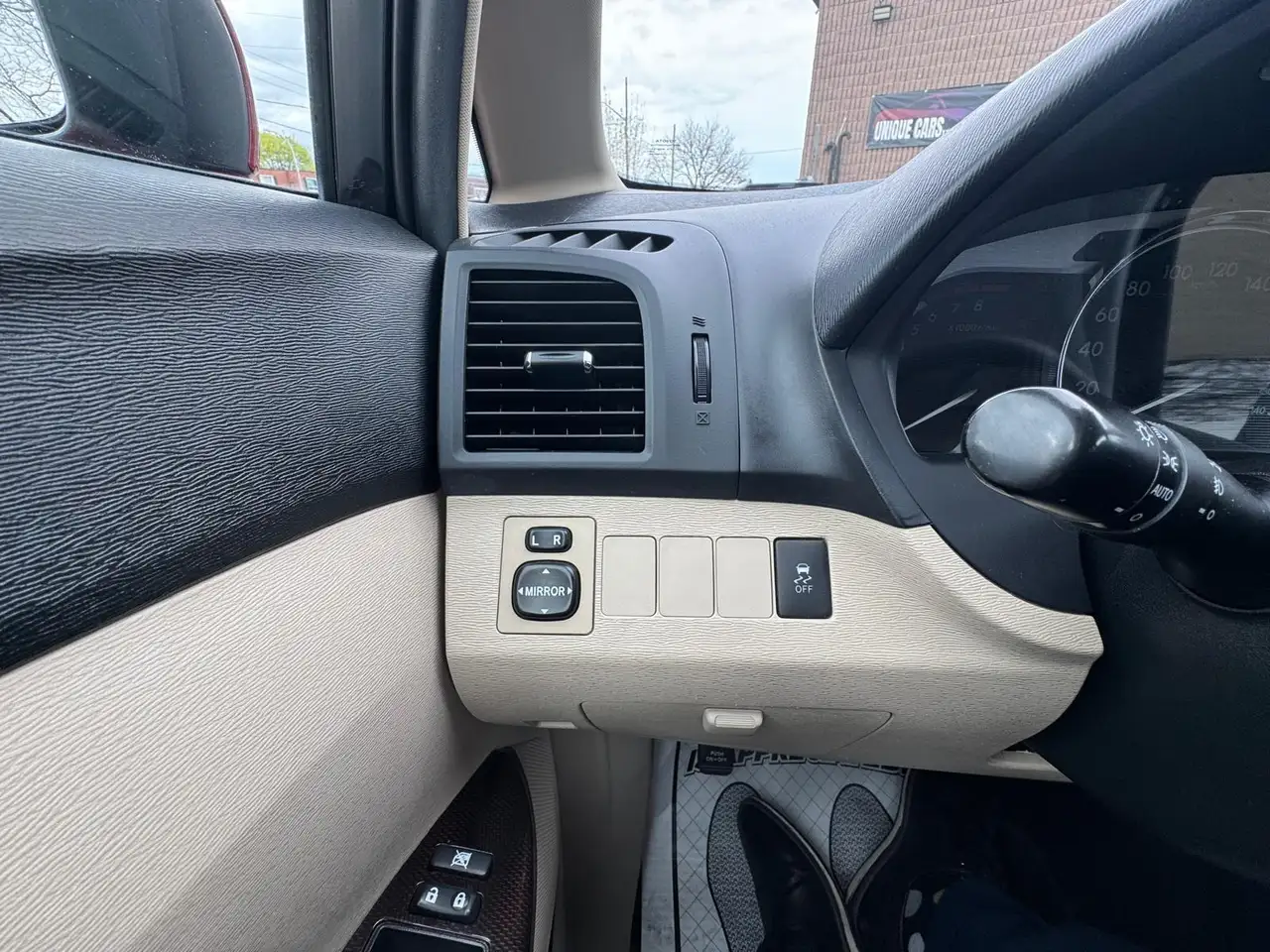 Toyota Venza снимка Toyota Venza