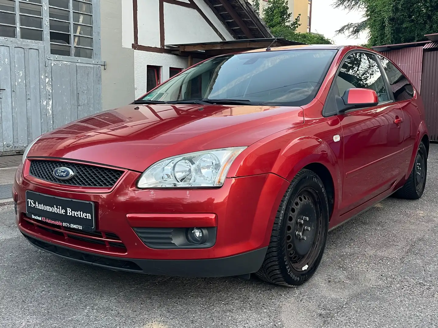 Ford Focus Lim. TDCI,TÜV:07/2026,Klima,Sitzheiz.... Rot - 2