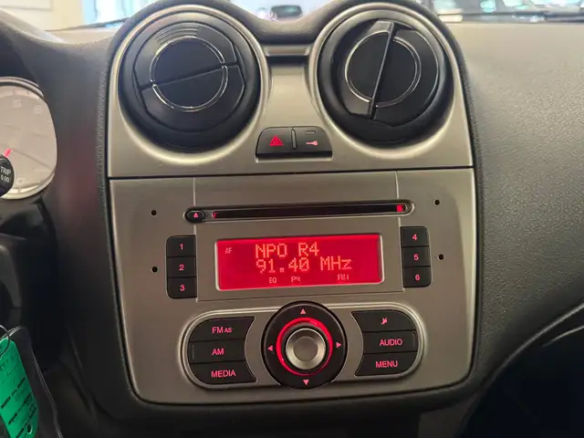 Alfa Romeo Mito view 14