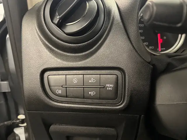 Alfa Romeo Mito view 13