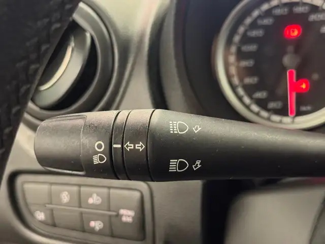 Alfa Romeo Mito view 11