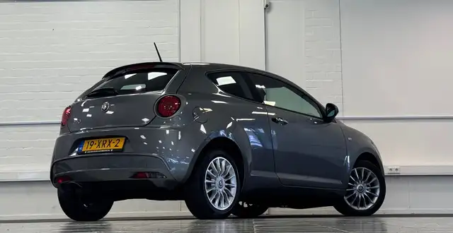 Alfa Romeo Mito view 7
