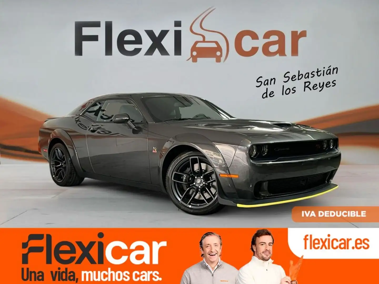 Dodge Challenger R/T Scat Pack Widebody Gris - 2