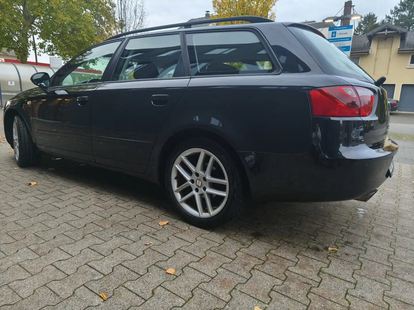 SEAT Exeo ST 2.0 TDI CR Sport/ Ahk/ Sitzh./ Tüv 11.27/ 170PS Schwarz - 2