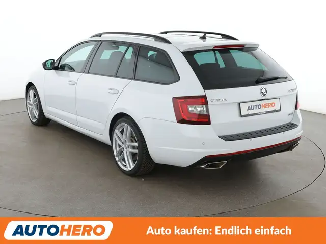 Skoda Octavia view 4