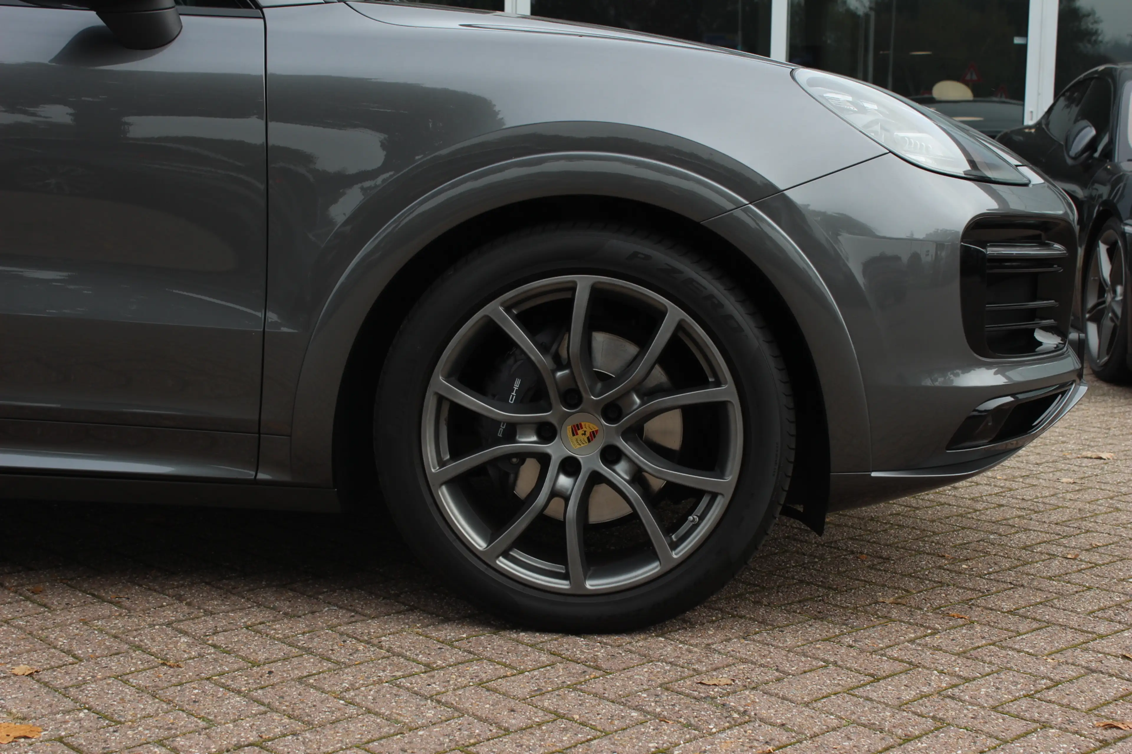 Porsche Cayenne Coupé 3.0 E-Hybrid / Trekhaak / Panoramadak / 360C — photo 14